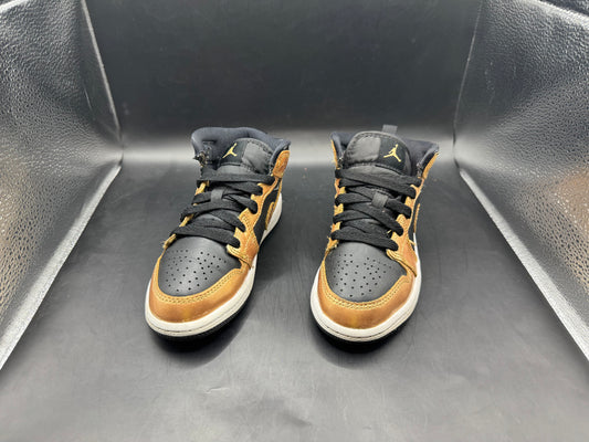 (11C) Jordan 1 Mid SE Metallic Gold Black