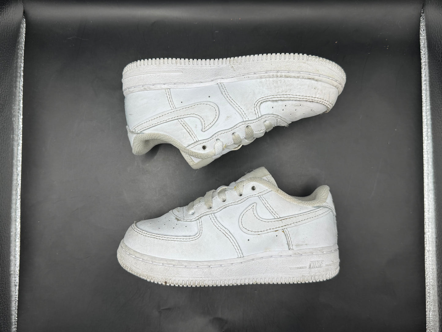 (10C) Nike Air Force 1 Low '06 Triple White