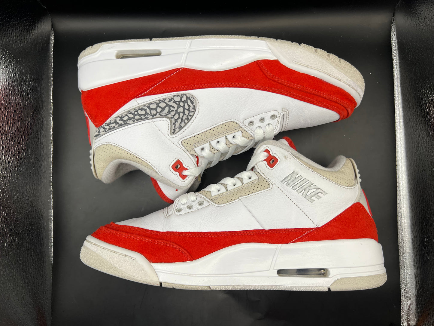 (8) Jordan 3 Retro Tinker Air Max 1