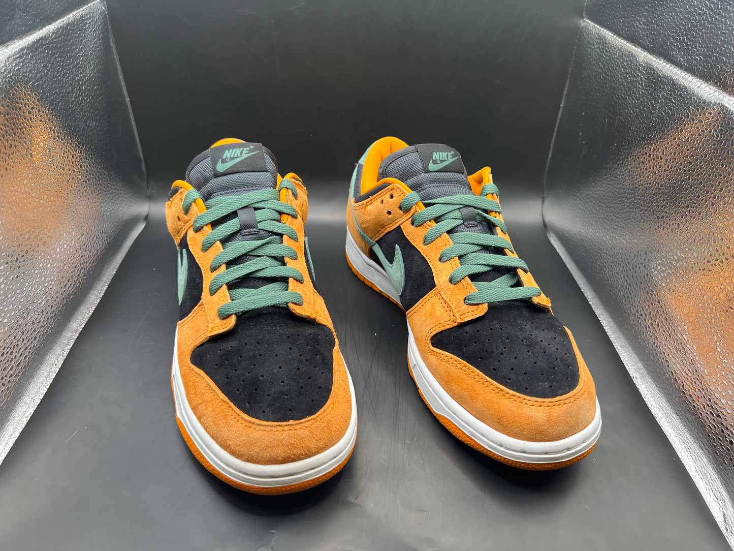 (9) Nike Dunk Low SP Retro Ceramic