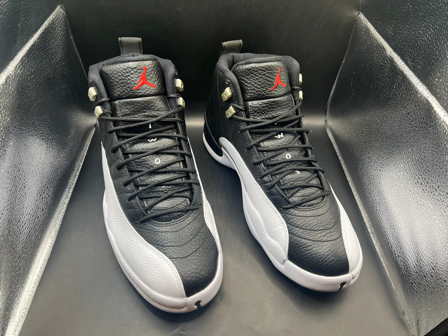 (13) Jordan 12 Retro Playoff