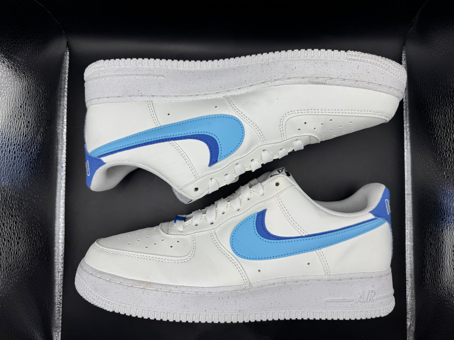 (11) Nike Air Force 1 Low '07 LV8 Double Swoosh Medium Blue