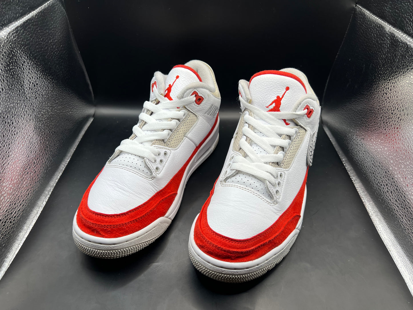 (8) Jordan 3 Retro Tinker Air Max 1