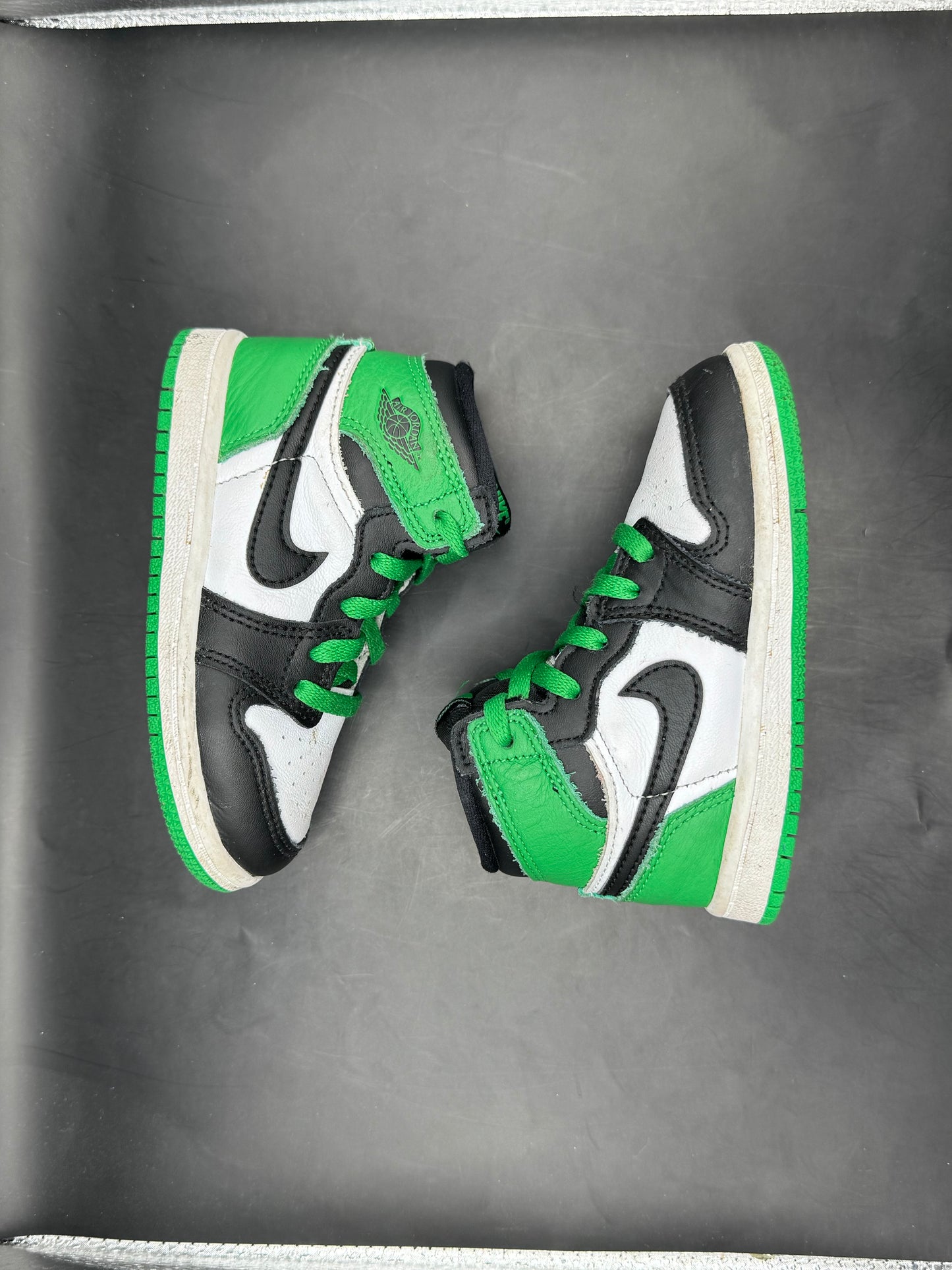 (7C) Jordan 1 Retro High OG Lucky Green