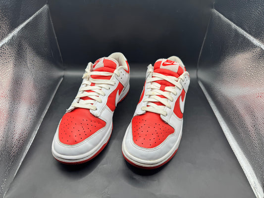 (8.5) Nike Dunk Low Championship Red