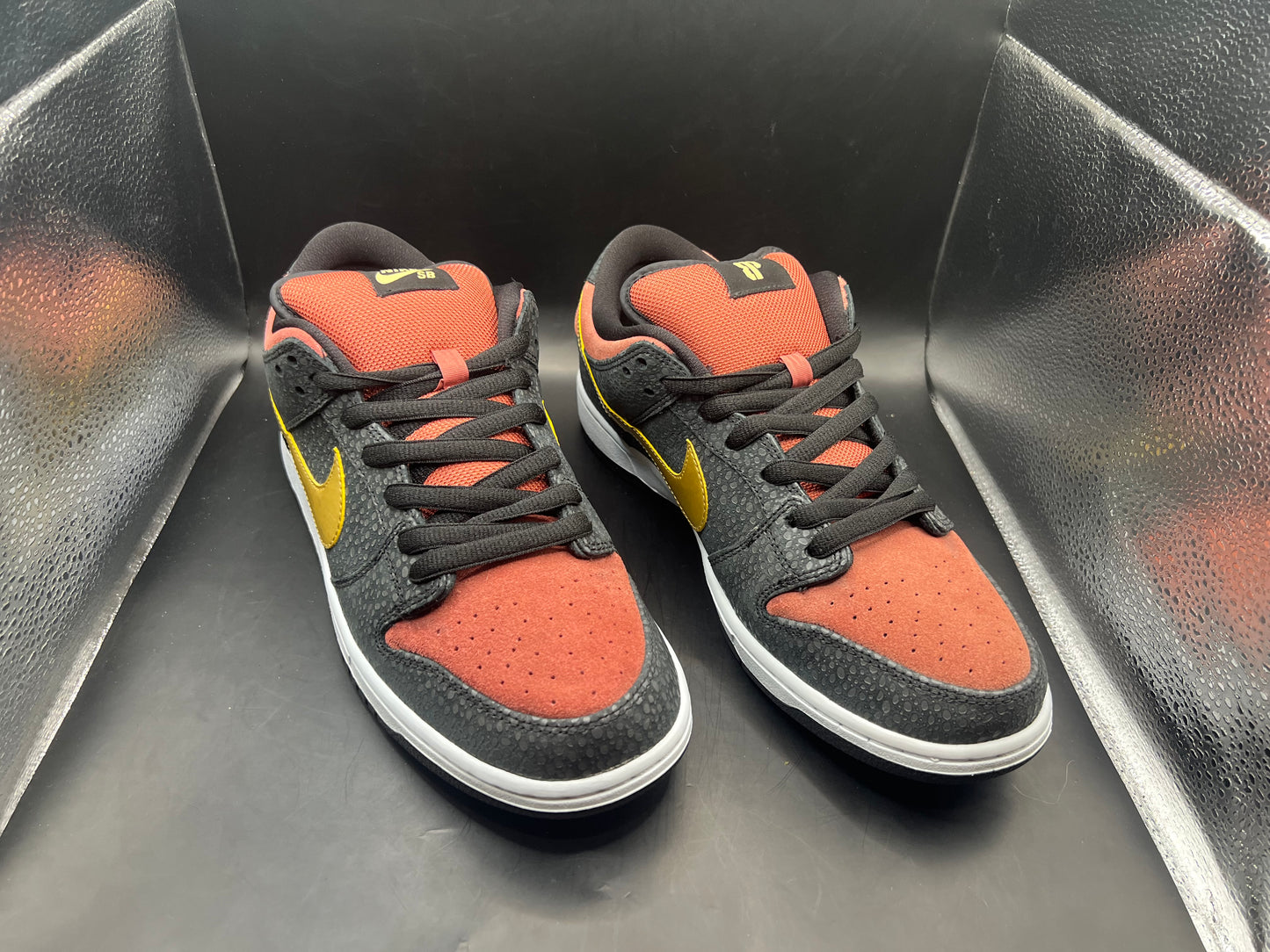 (10.5) Nike SB Dunk Low Walk Of Fame Brooklyn Projects