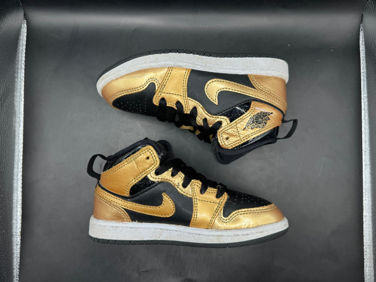 (11C) Jordan 1 Mid SE Metallic Gold Black