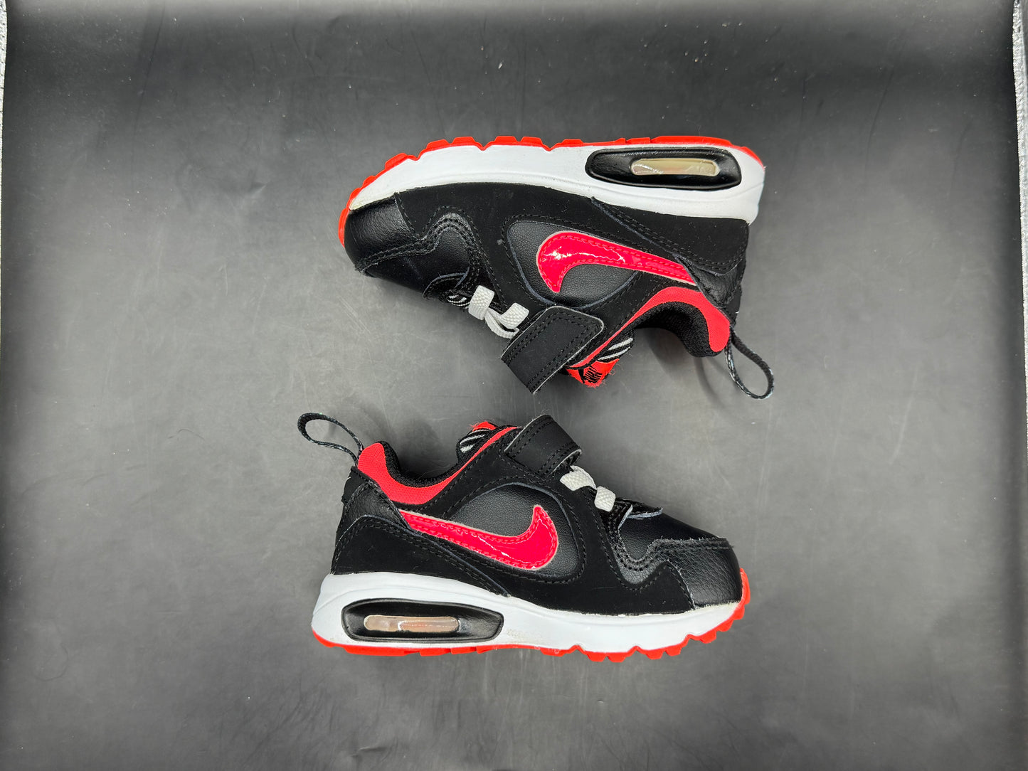 (5C) Nike Air Max Trax Black Hyper Punch