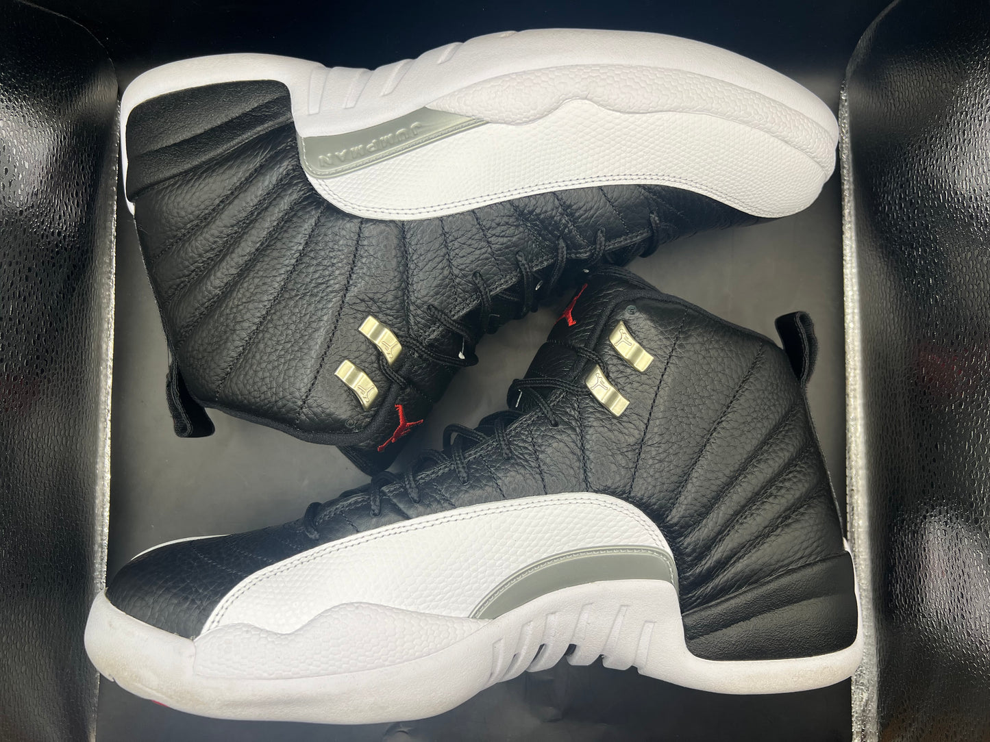 (13) Jordan 12 Retro Playoff