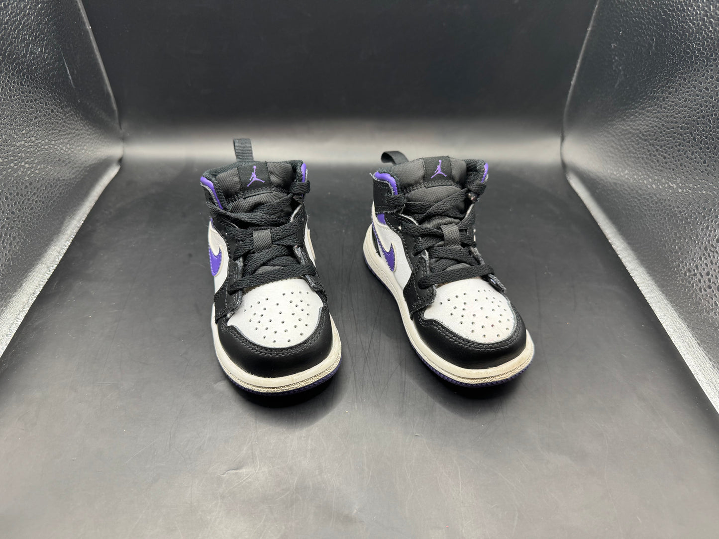 (6C) Jordan 1 Mid Dark Iris