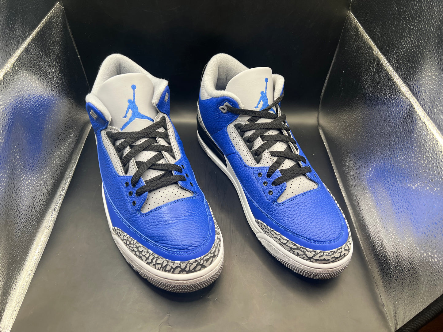 (13) Jordan 3 Retro Royal Varsity Cement