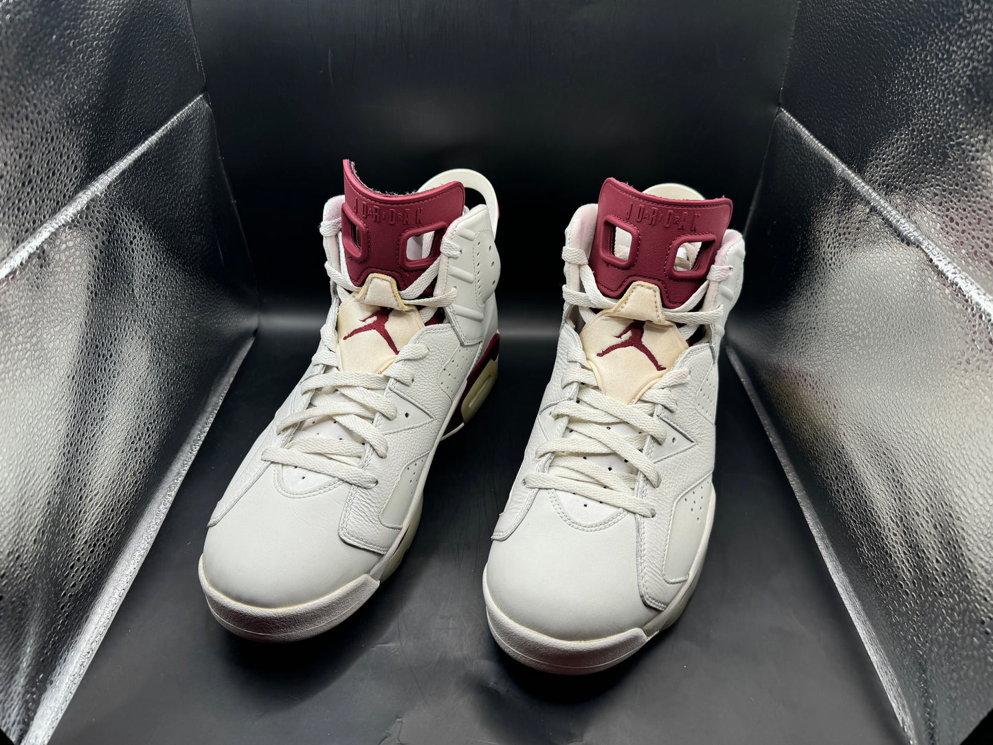 (10.5) Jordan 6 Retro Maroon