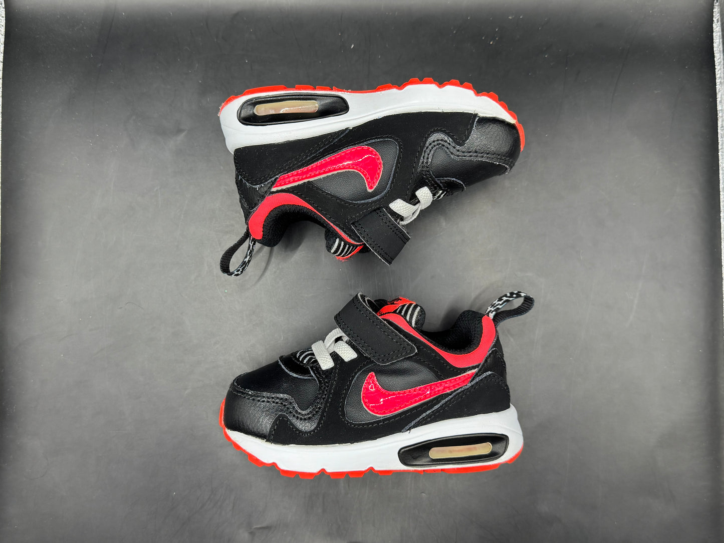 (5C) Nike Air Max Trax Black Hyper Punch